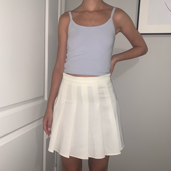 Pleated High-Rise Mini Skater Skirt - Picture 1 of 3